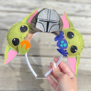 Disney ears Star Wars Mickey Ears | The Mandalorian Grogu | The Child eating Egg Frog | Can be done as Hair Clips Barrettes