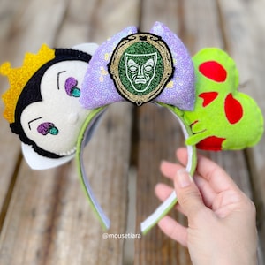 Disney Mickey Ears Snow White Evil Queen Poison Apple Mirror  display picture 2