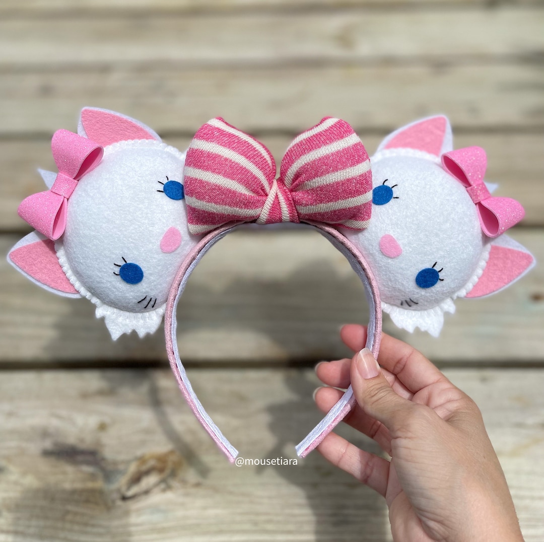 Disney Minnie Mouse Ears Headband Hat Keychain