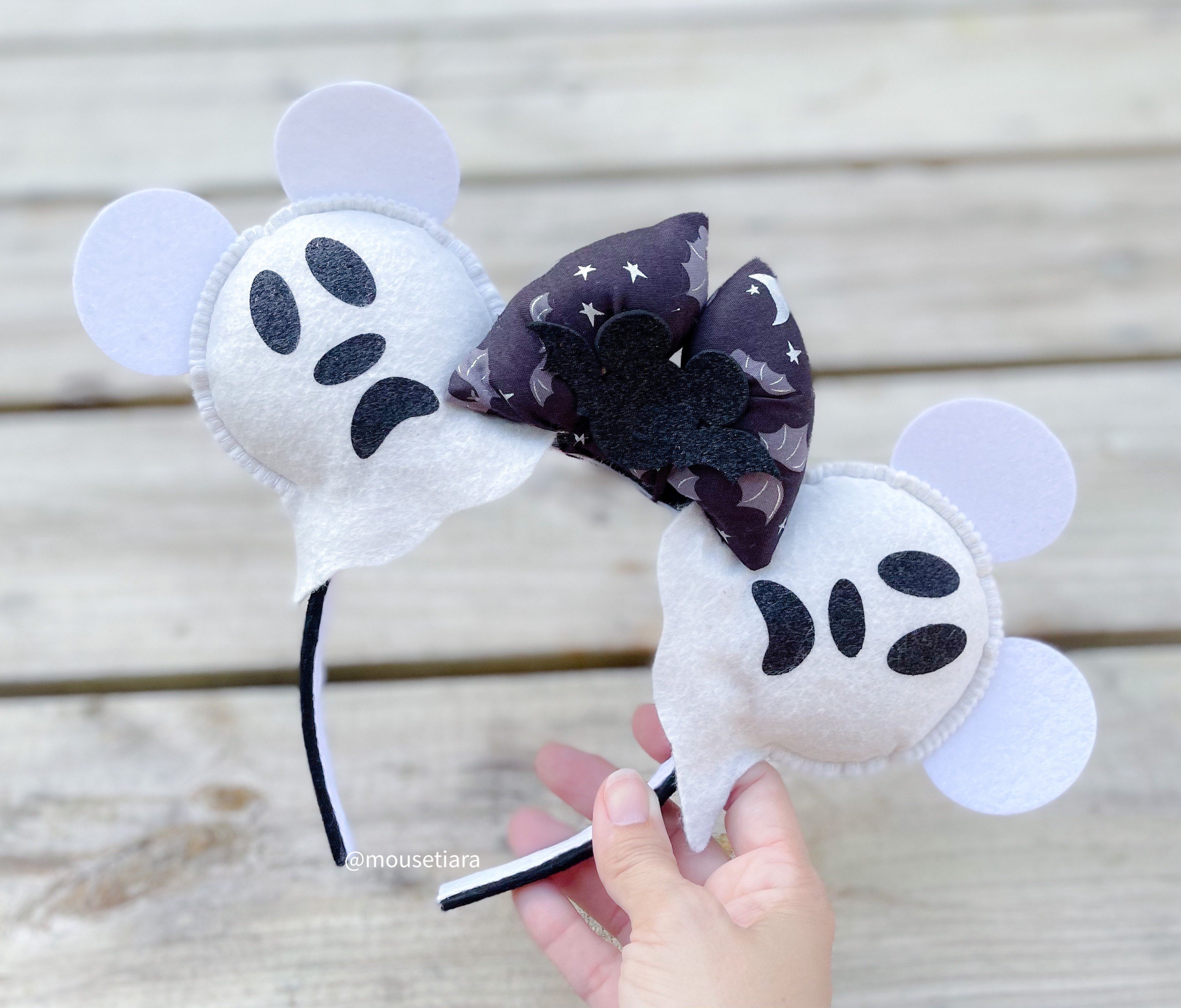 Women Black Ghost plastic Anti-Slip Sequin Mickey Mouse Headband Disney-Parks Loungefly Sequin Black Ghost Minnie Ears Bow  main image 3