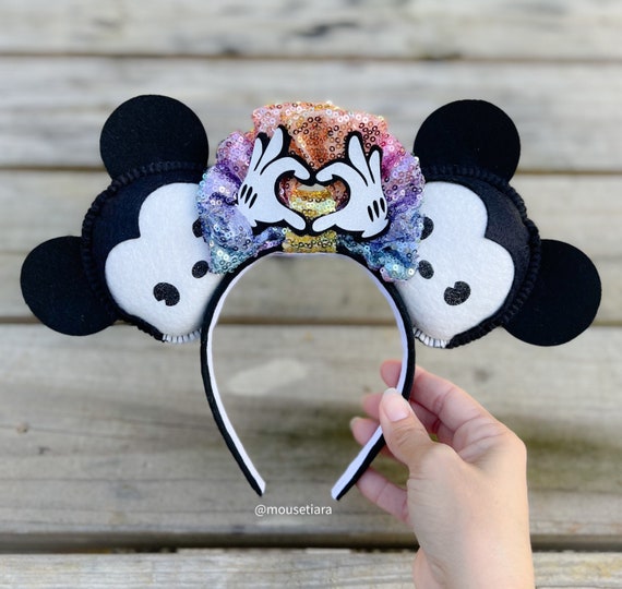 Disney Ears Pride Parade Retro Classic Rainbow Mickey Ears  display picture 2