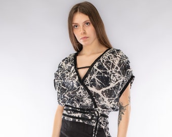 Classy Boho Chic PRINTED CROP TOP With Pleated Shoulders And Open Back – Cotton Wrap Around Top
