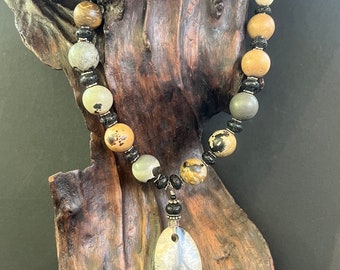 Beautiful and chunky natural stone necklace makes a big impact…