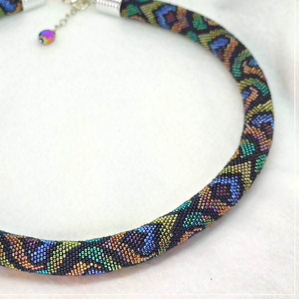 Peacock feather pattern necklace, animal print necklace, bead crochet necklace, collier, collar, statment necklace, blue green necklace