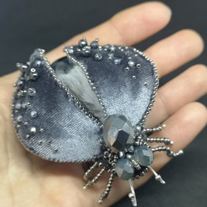 Bead embroidered bug brooch, accessory, handmade jewelry of beads and crystals, statement jewelry, 3d bug, pin brooch, handmade brooch