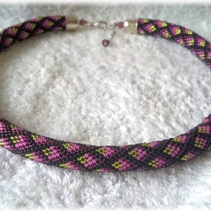 Colorful  rhombuses necklace, statement necklace, collar sombreado, collier ombré, collana ombre, geometric pattern necklace