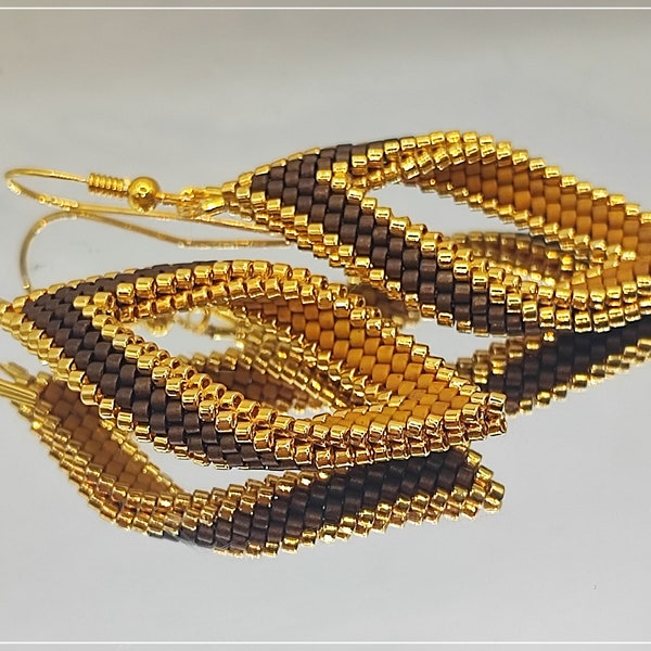 Brown golden dangle earrings,handmade earrings, orecchini pendenti,aretes, boucles d'oreilles, leaf earrings, statement earrings, minimalist