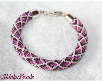 Pink, rhombus, seed bead bracelet, elegant accessory, handmade bracelet, geometric pattern, beaded bracelet, bracelet for women