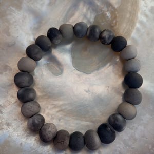 Handgemachte Raku gebrannter Ton Aromatherapie Armband, Zen Meditation Schmuck, Armband für ätherische Öle Diffusor