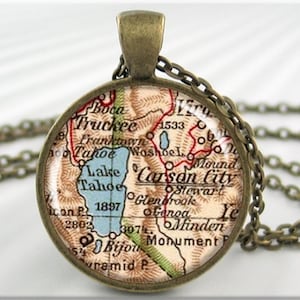 Pendentif carte Tahoe, breloque en résine, carte du lac Tahoe, breloque Carson City Nevada, bijoux photo, collier carte vintage, rond bronze 441RB
