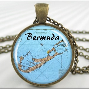 Bermuda Map Pendant, Resin Charm, Bermuda Island Map Necklace, Gift Under 20, Round Bronze, Travel Gift, Picture Pendant 678RB