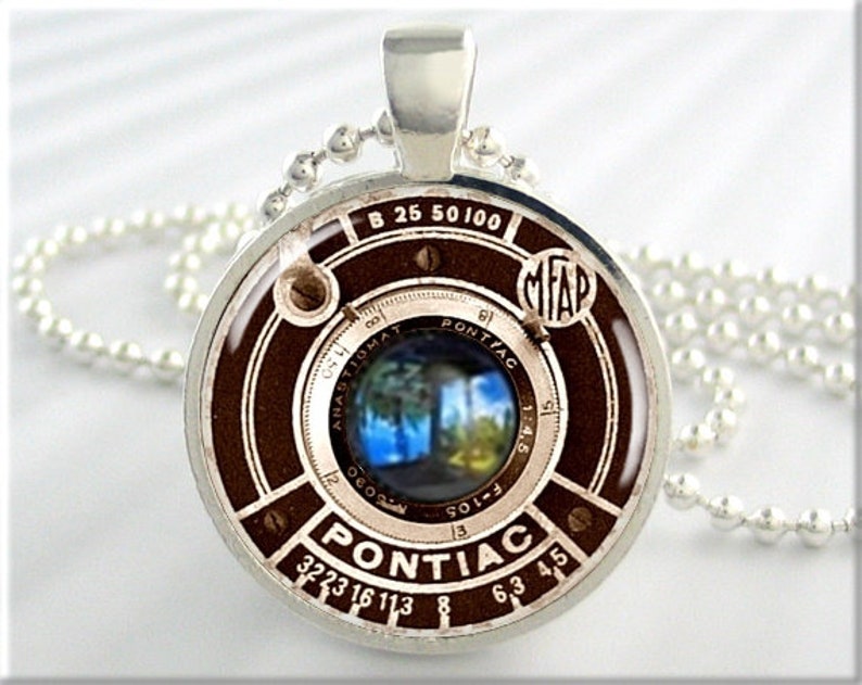 Pontiac Camera Pendant, Camera Lens Pendant, Resin Jewelry, Photographer Gift, Old Film Camera Charm, Gift Under 20, Round Bronze 570RB image 8