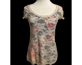Vintage Y2K 90s fitted lace mesh longline t shirt sheer short lace sleeves