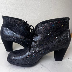 Stivali Clarks in pelle nera olografica glitterata, unici e personalizzati, taglia 8 immagine 3
