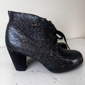 Stivali Clarks in pelle nera olografica glitterata, unici e personalizzati, taglia 8 immagine 2