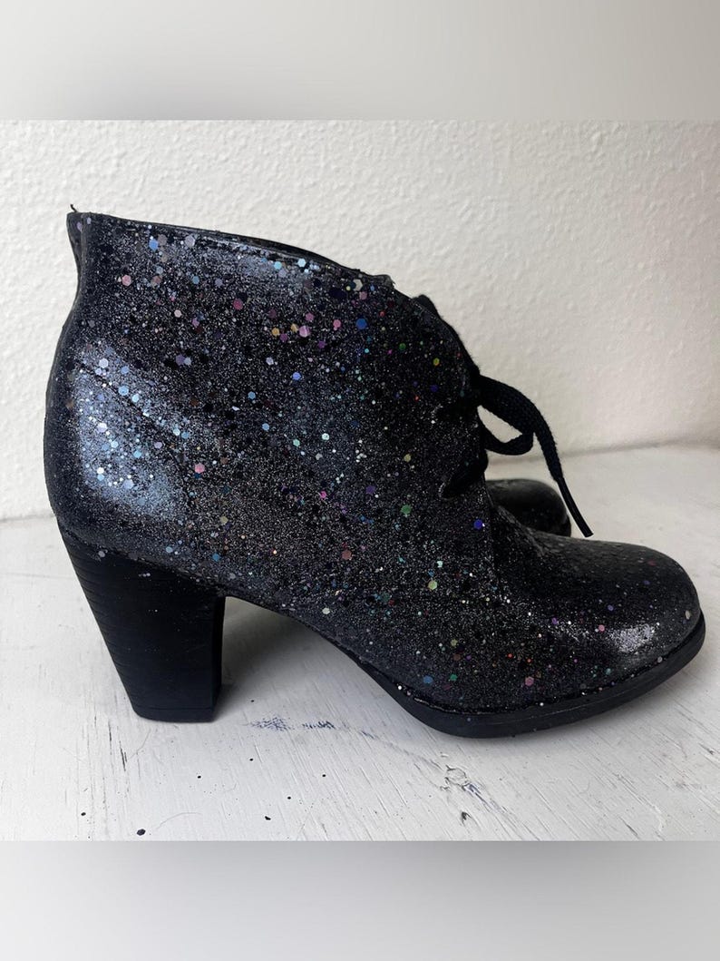 Stivali Clarks in pelle nera olografica glitterata, unici e personalizzati, taglia 8 immagine 2