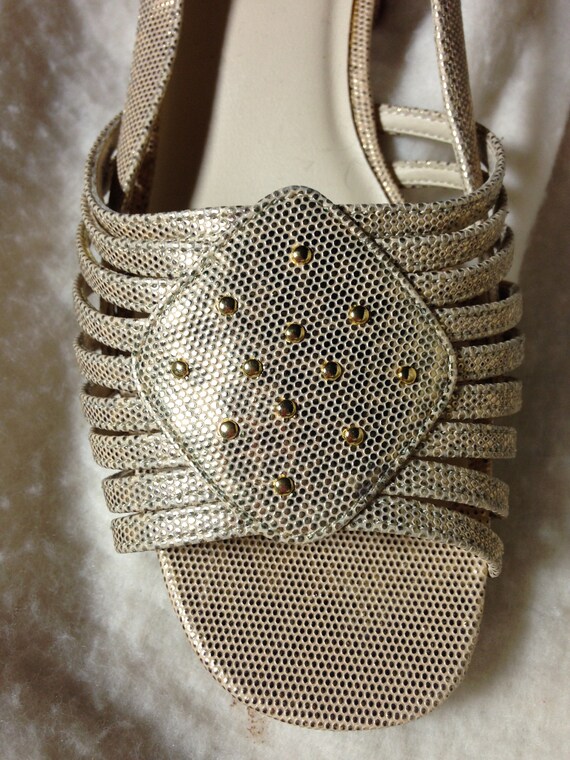 Vintage New Condition Annie Gold Open Toe Heels Shoes 7W