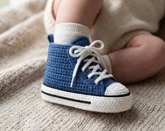 Crochet Baby Booties Pattern – Newborn Sneaker Style Shoes (PDF Download)