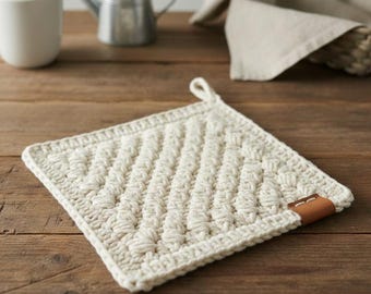Farmhouse-Style Crochet Pot Holder Pattern – DIY Double-Layer Textured Hot Pad, Beginner-Friendly Kitchen Gift Project