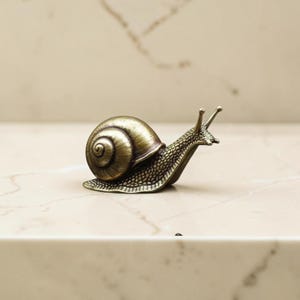 Brass Snail Figurine, Miniature Brass Snail Statue, Small Animal Sculpture, Desk Decor, Vintage Brass Ornament, Collectible  Figure Gift