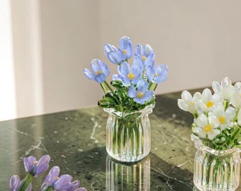 Mini bouquet de fleurs en verre, petite figurine florale faite main, cadeau pour elle, décoration de vase miniature de fleurs en verre au chalumeau
