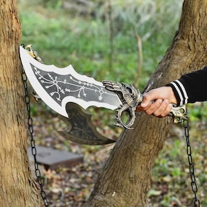 God of War Blade of Chaos Replica: Twin Carbon Steel Fantasy Swords with Chains image 3