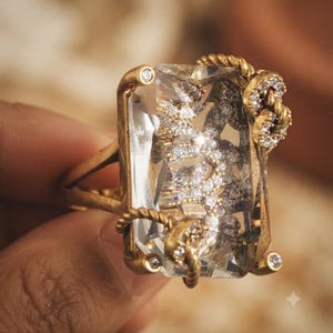 Crystal Cocktail Ring · Vintage Claw Set Antique Gold · Adjustable Statement Jewelry
