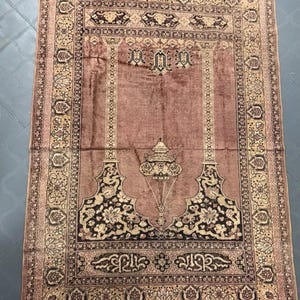 Taimani Rug - Etsy