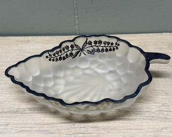Cuenco vintage Art Déco de vidrio esmerilado pintado a mano con forma de racimo de uvas