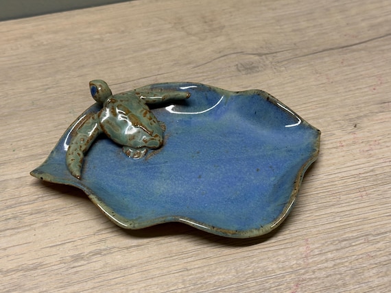 Vintage Signed Studio Art Pottery Sea Turtle Trinket Dish