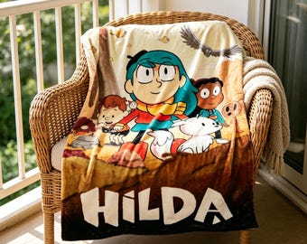 Personalisierte Hilda Decke, weicher Überwurf, Fleece aus der Serie, warmes, gemütliches Geschenk für alle Altersgruppen