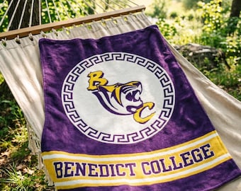 Benedict College Tigers HBCU Decke - Spieltagsüberwurf, Wohnheimdekor, Abschlussgeschenk