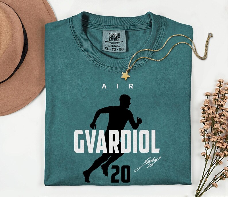 Comfort Colors® Air Gvardiol 20 Soccer Player Tribute Graphic Tee, Croatia Football Star Signature Design, 2026 World Cup Fan Unisex T-Shirt image 3