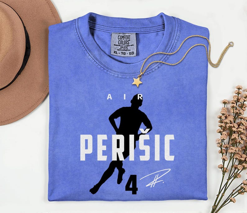 Comfort Colors® Air Perišić #4 Soccer Player Tribute Graphic Tee, Croatia Football Star Signature Design, 2026 World Cup Fan Unisex T-Shirt 画像 6