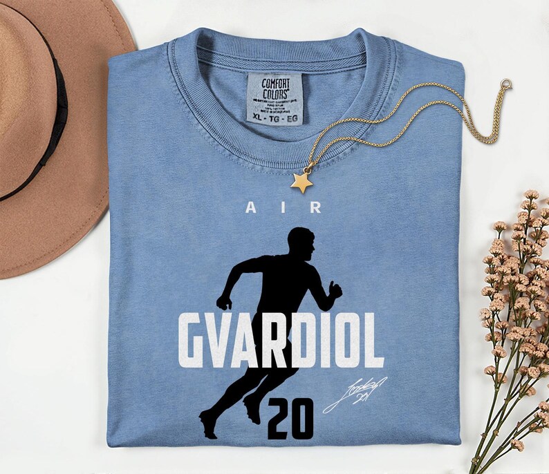 Comfort Colors® Air Gvardiol 20 Soccer Player Tribute Graphic Tee, Croatia Football Star Signature Design, 2026 World Cup Fan Unisex T-Shirt image 2