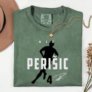 Comfort Colors® Air Perišić #4 Soccer Player Tribute Graphic Tee, Croatia Football Star Signature Design, 2026 World Cup Fan Unisex T-Shirt 画像 10