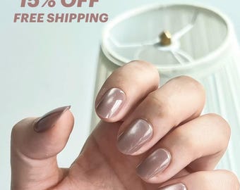 Cat Eye Press On Nails | Lavender Magnetic Nails | Short Oval Reusable Nails | Shimmer Glitter Purple | Trendy Minimalist | Gift for Her