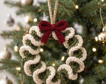 Christmas Wreath Crochet Pattern PDF, Ruffled Ornament With Bow