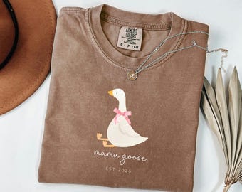 Comfort Colors Mama Goose Tshirt, Coquette Pink Bow Tee, Est 2025 Pregnancy Reveal, First Time Mother Top, Baby Shower Present