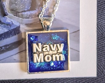 Navy Mom pendant silver color