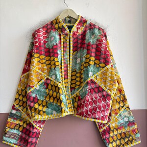 ボヘミアン風カンタジャケット、ヴィンテージパッチワークジャケット、リバーシブルボヘミアンコート、カラフルなインド製テキスタイルアウター