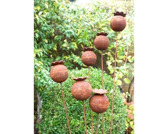 Rusty Poppy Flower Metal Stake - Metal Flower Sculpture for the Garden - Rustic Garden Art - Garden Ornament Decor - 140x25cm