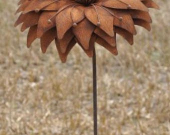 Small Rusty Sunflower Metal Stake - Rustic Garden Art - Garden Ornament Decor - Metal Flower Sculpture for the Garden