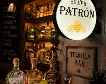 Patrón Tequlia LED Light Box Sign – Double Sided Tequila Bar Wall Light – USB Powered Home Bar Decor – Man Cave Neon Style Display Sign