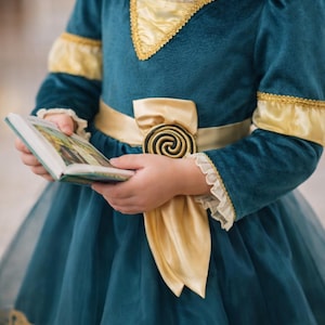 is merida's dress blue or green Original Disney Store Merida Brave Costume with Shoes and Wig - Size 5/6 Dress