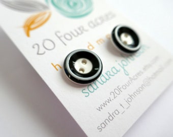 Boucles d’oreilles bouton noir et blanc | | 15 mm Poteaux chirurgicaux en acier plaqué argent - Look rétro