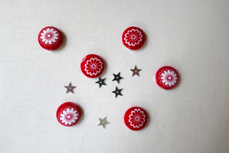 Set of 6 Fabric Button Magnet Great for Kitchen or Office Fridge Magnets Red and White Daisy Fabric Fridge Magnets