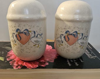 Salière et poivrière vintage International en grès, motif « Marmelade »