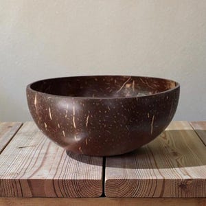 Kokosschalen set van 4, natuurlijke serveerschalen, milieuvriendelijk keukengerei, handgemaakte kokosschaalset, rustiek servies, duurzaam