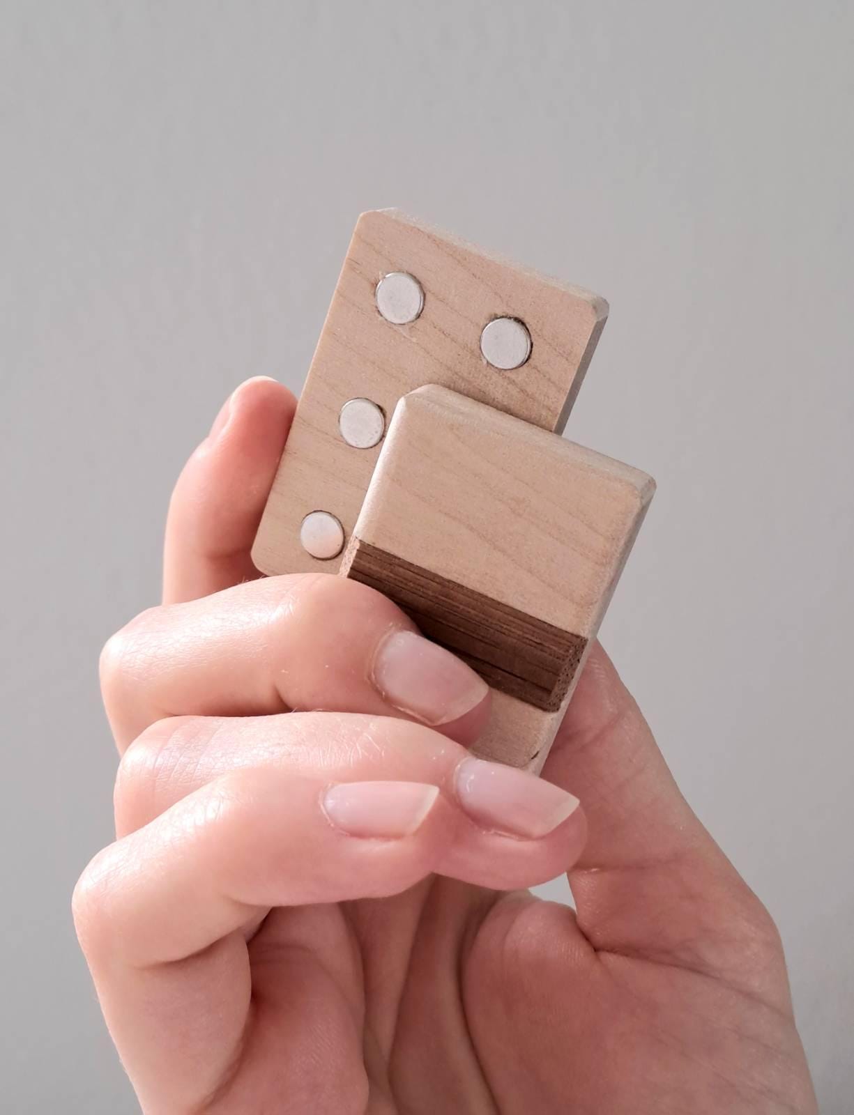 Metal fidget slider - Etsy 日本